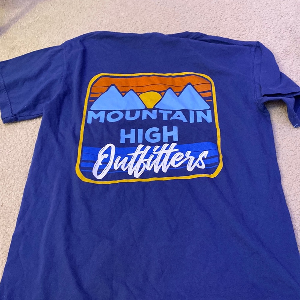 Brand new Mountain high tee
